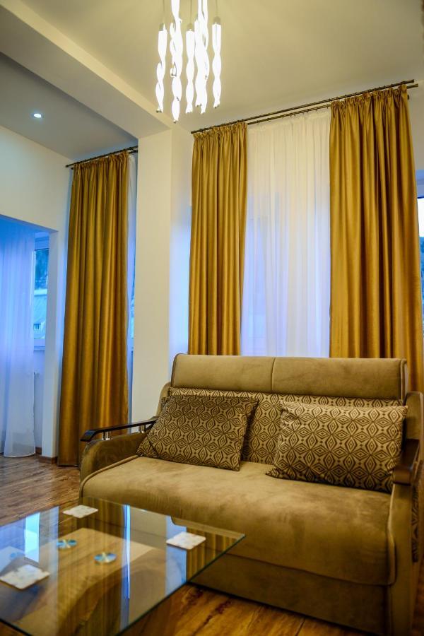 Laura Apartments Sinaia Luaran gambar