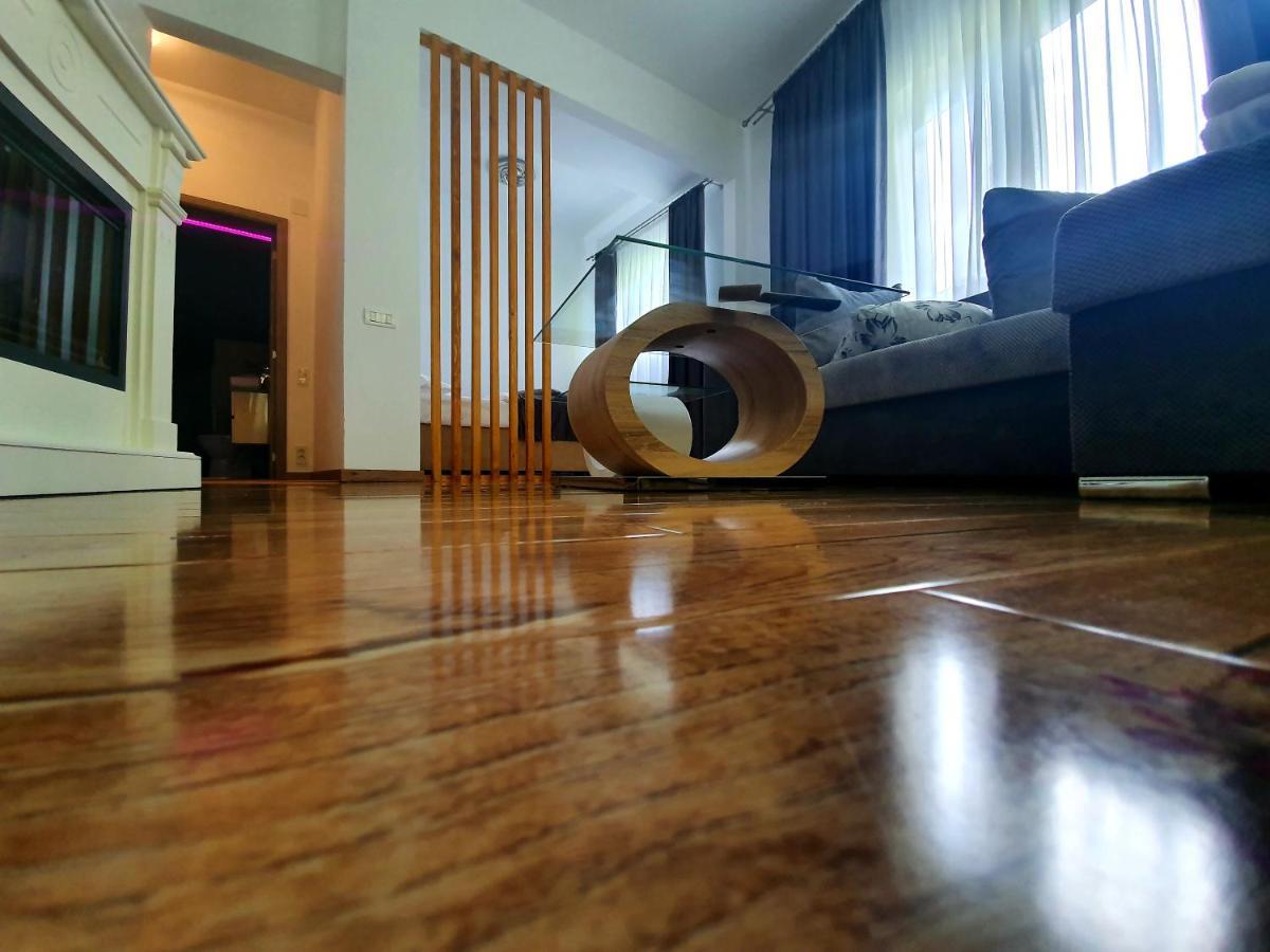 Laura Apartments Sinaia Luaran gambar