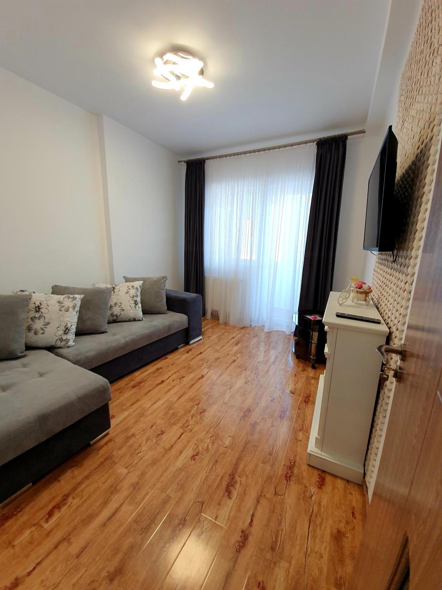 Laura Apartments Sinaia Bilik gambar